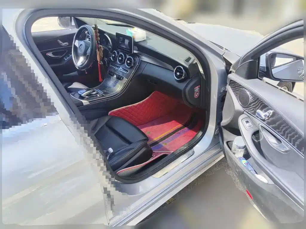 Фото 12 - Mercedes-Benz C-Class