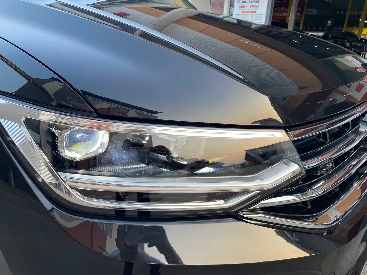 Volkswagen Tiguan L 2024 Outstanding 330TSI Auto 2WD R-Line Dragon Glory Edition фото 13