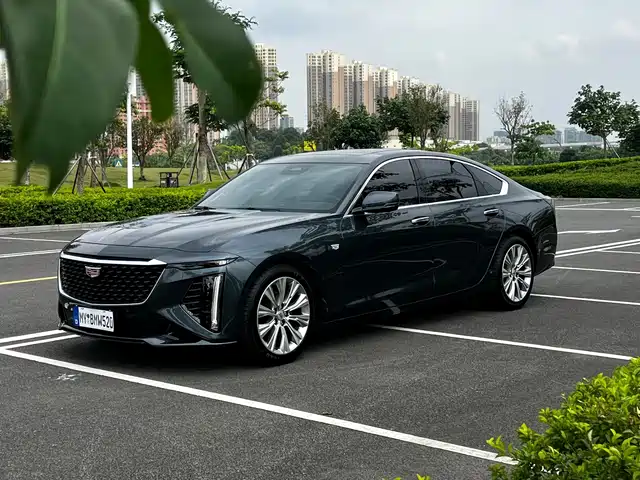 Cadillac CT6 28T, Премиум