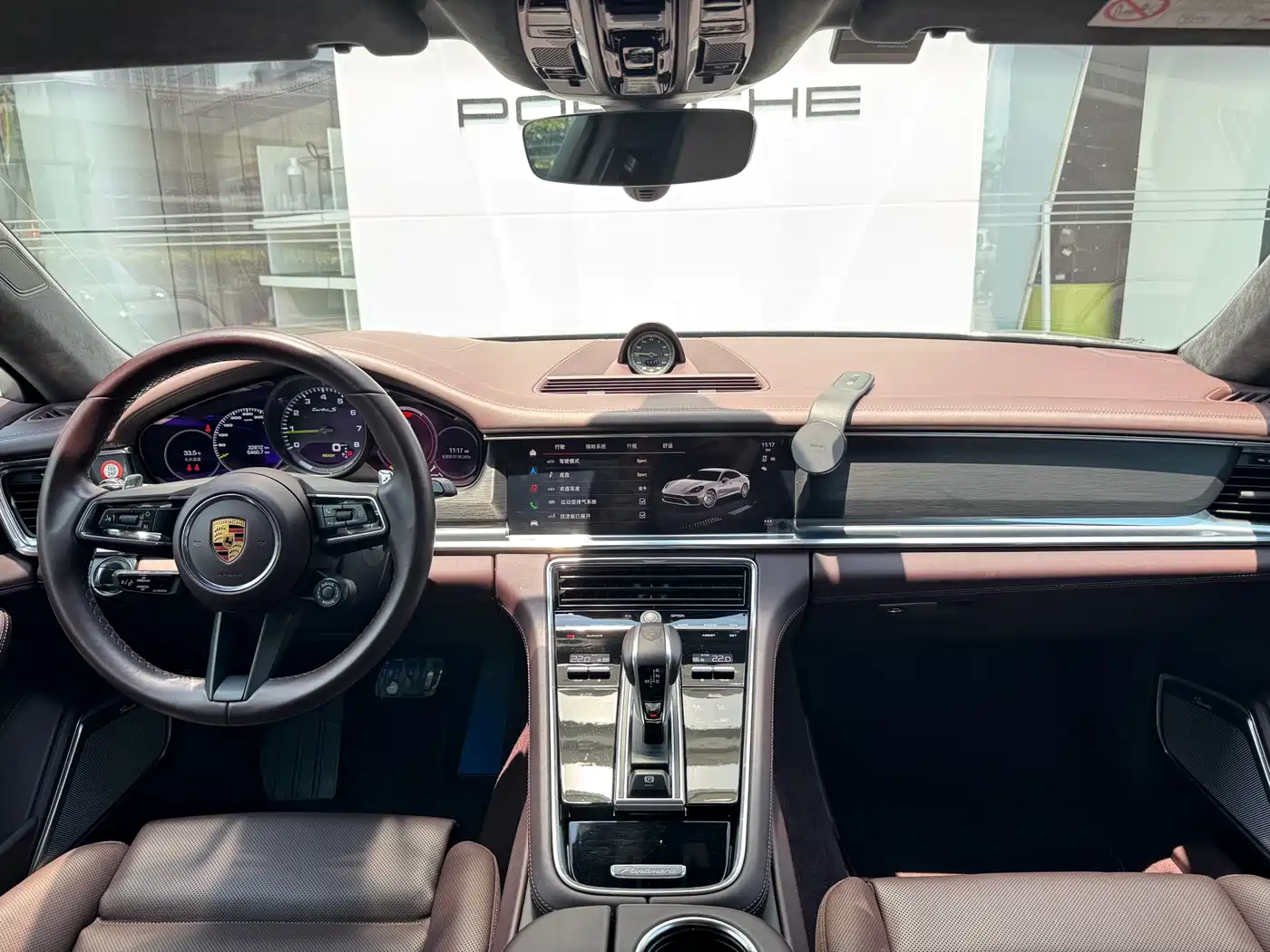 Porsche Panamera New Energy 2023 Panamera Turbo S E-Hybrid Executive Long Wheelbase 4.0T фото 15