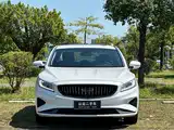 Фото 2 - Geely Borui