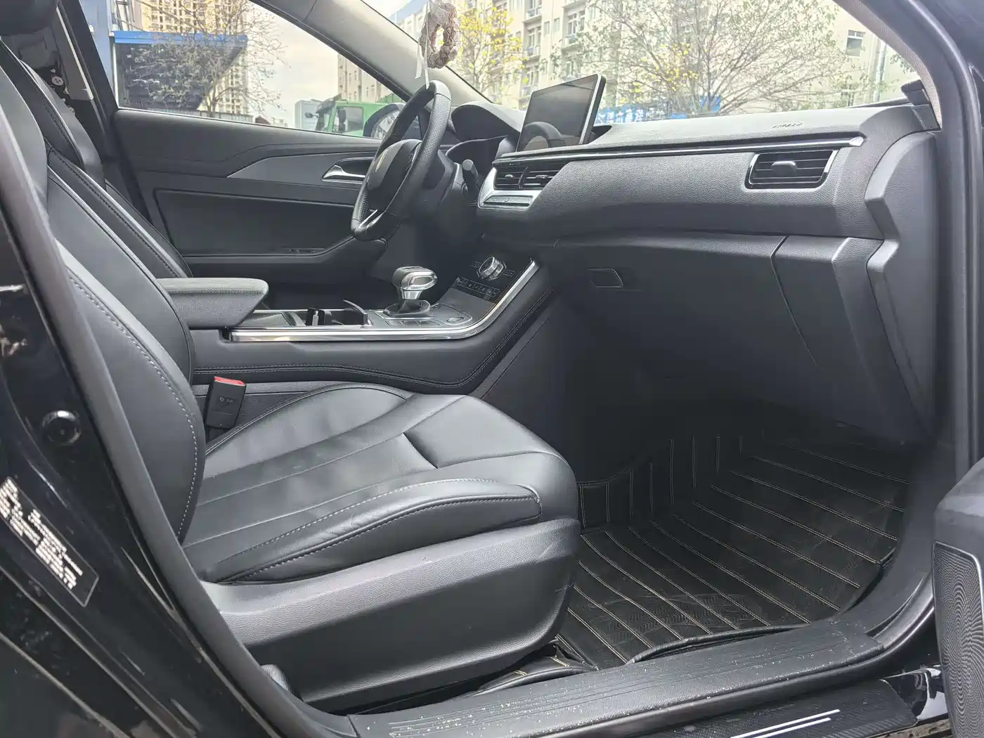 Hongqi H5 2020 1.8T Automatic Smart Connection Qi Rhythm Edition фото 9