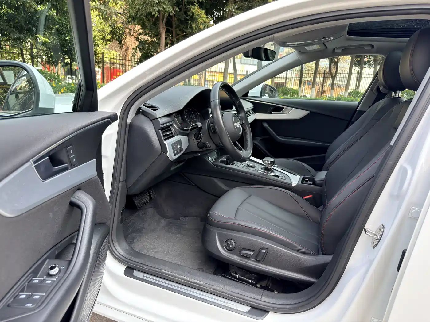 Audi A4L 2018 30th Anniversary 40 TFSI Progressive фото 9