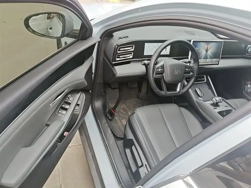BYD Qin L 2025 DM-i Smart Drive Edition 80KM Leading фото 16