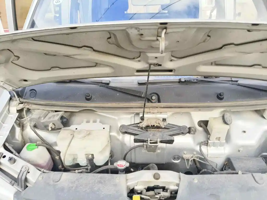 Dongfeng Xiaokang DFSK C32 2022 2022 1.6L C32S LV0 SFG16