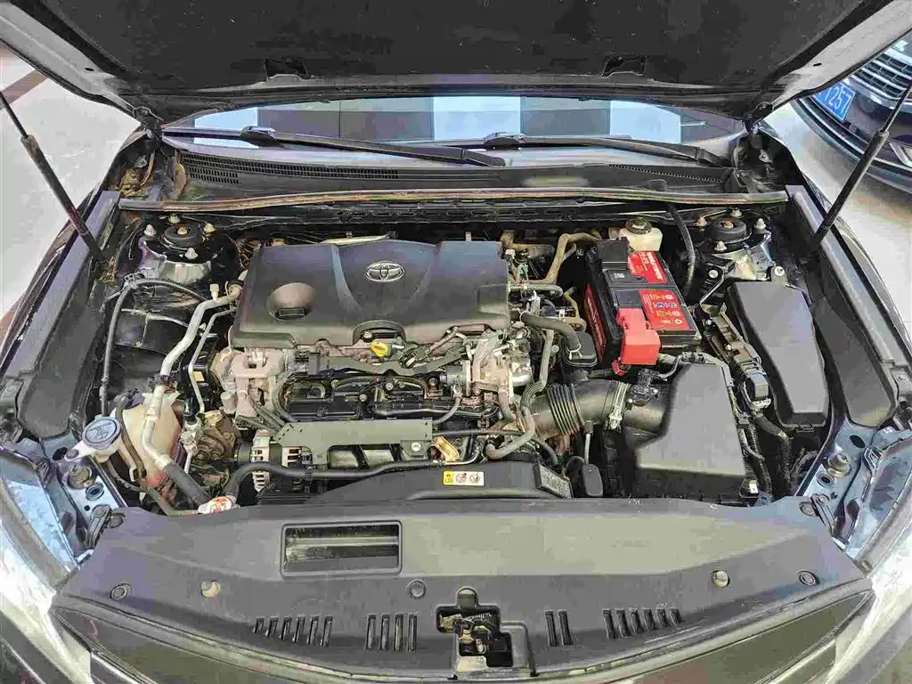Toyota Camry 2018 2.5G Luxury Edition фото 17
