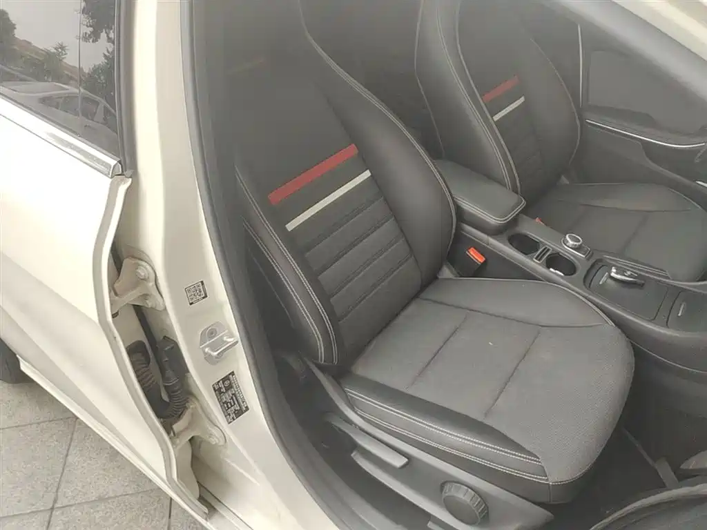 Mercedes-Benz A-Class (Import) 2015 A 180 фото 25