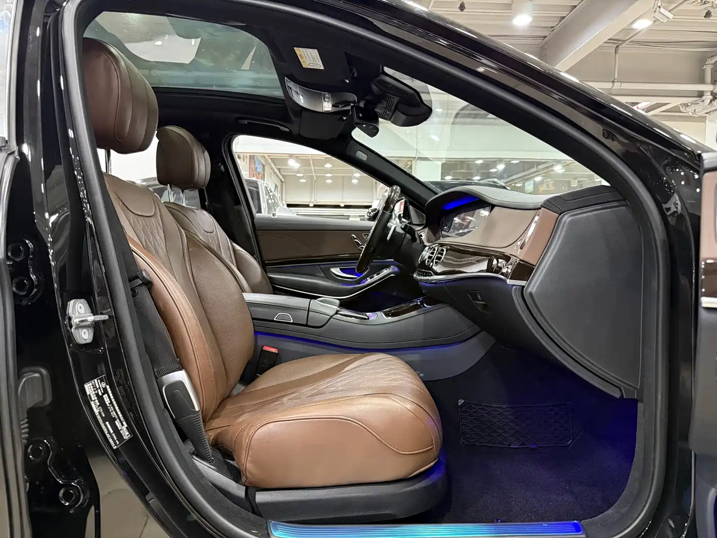 Фото 13 - Mercedes-Benz Maybach S-Class