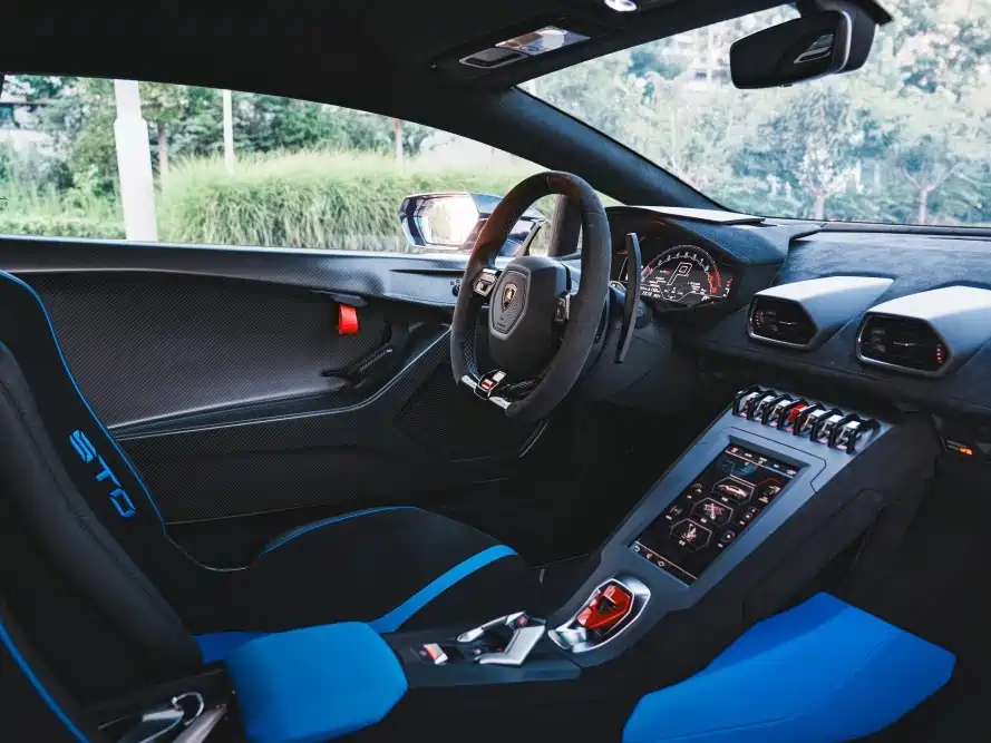 Фото 3 - Lamborghini Huracán
