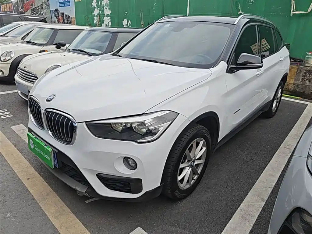 BMW X1 2018 sDrive18Li Fashion Model фото 2