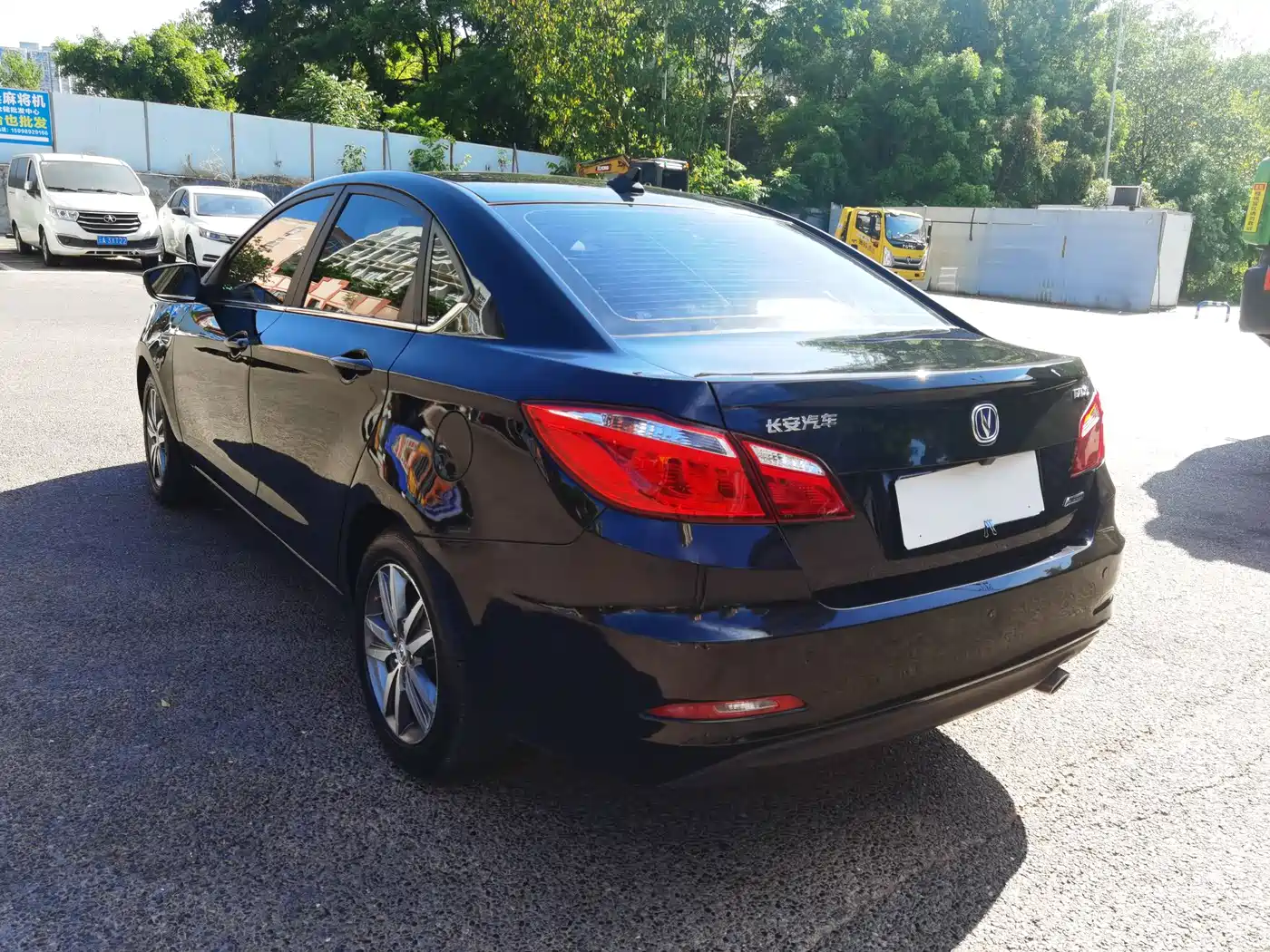Photo 7 - Changan Eado