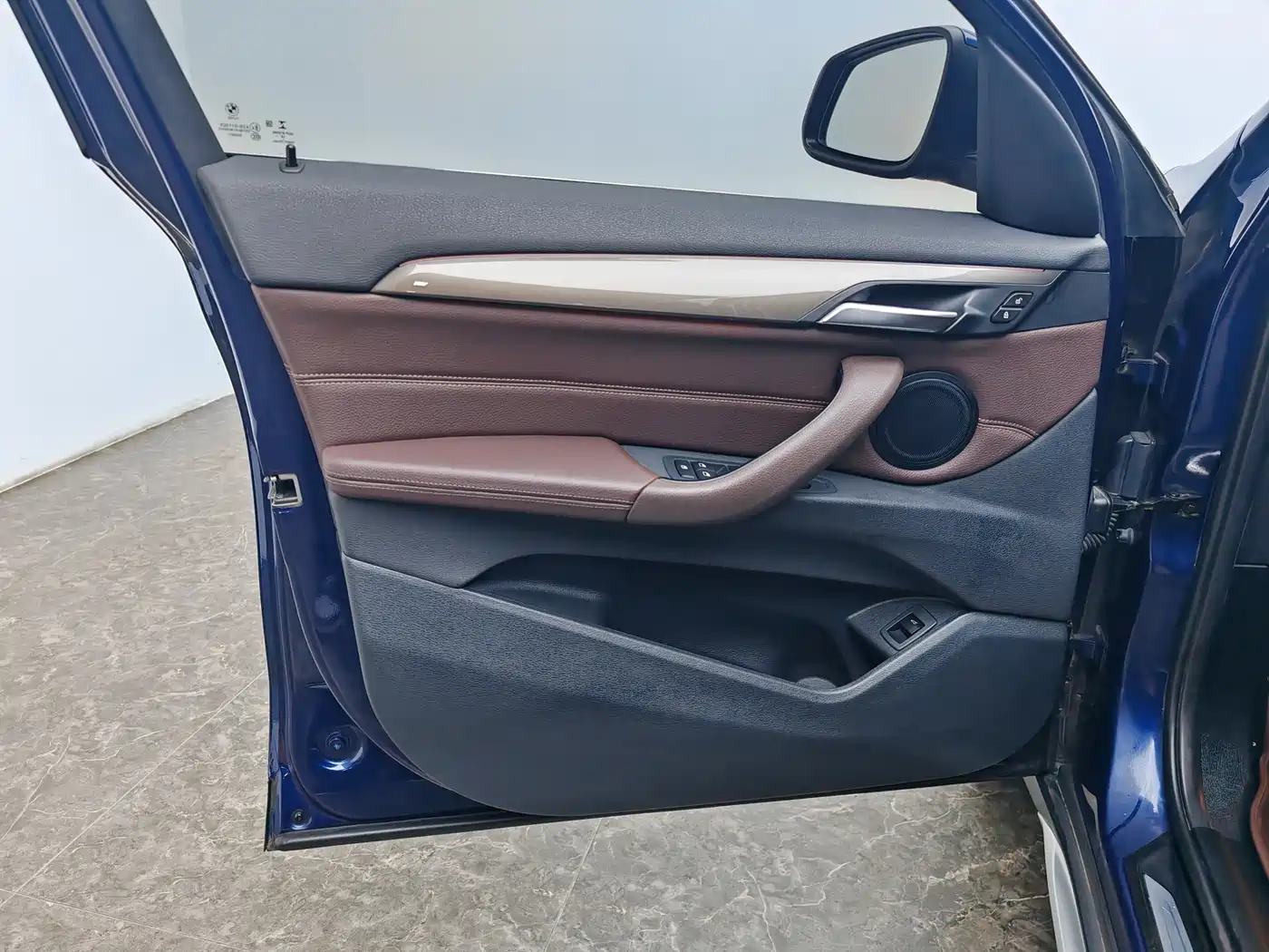 BMW X1 2019 sDrive18Li Premium Model фото 19