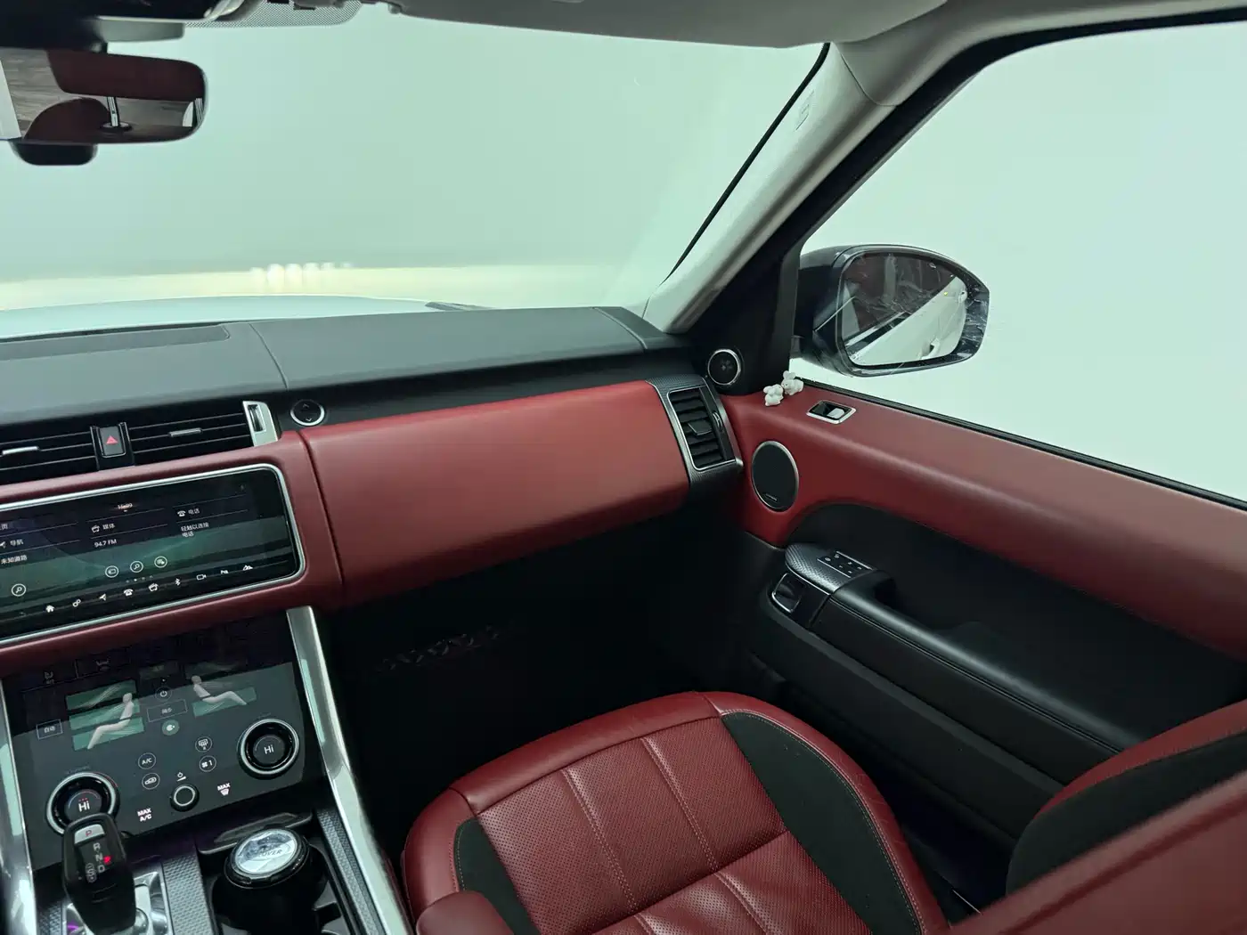 Land Rover Range Rover Sport 2020 3.0 L6 SE фото 11