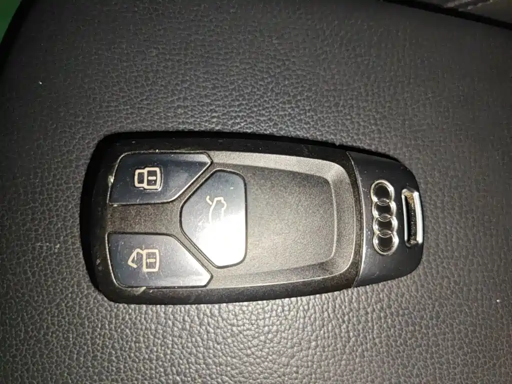 Photo 12 - Audi A4L