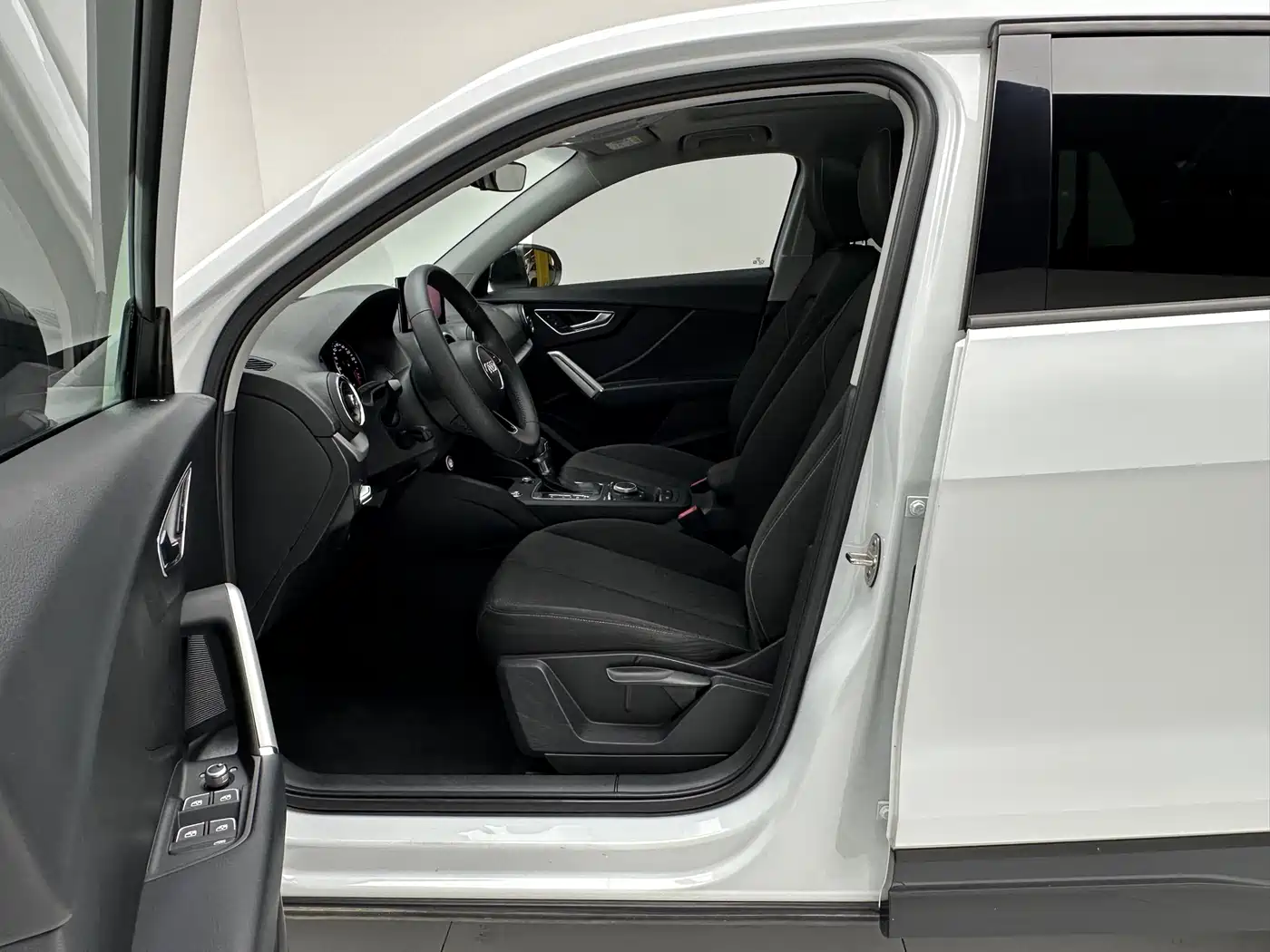 Audi Q2L 2020 35 TFSI Progressive Dynamic Model фото 7