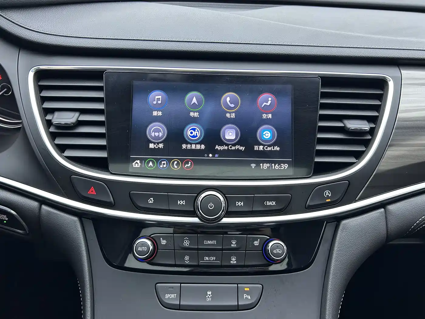 Buick LaCrosse 2022 652T Luxury фото 16