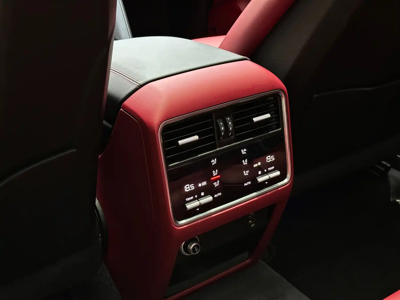 Porsche Cayenne 2020 Cayenne S 2.9T фото 14