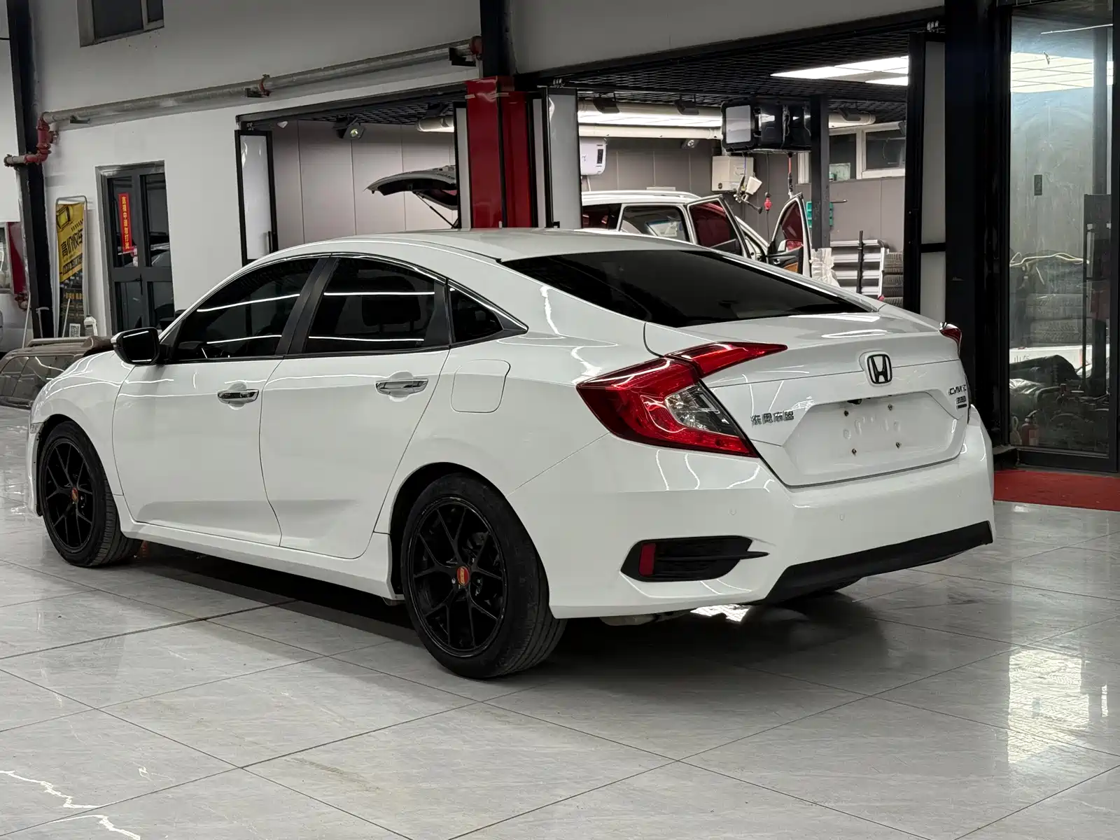 صورة 8 - Honda Civic