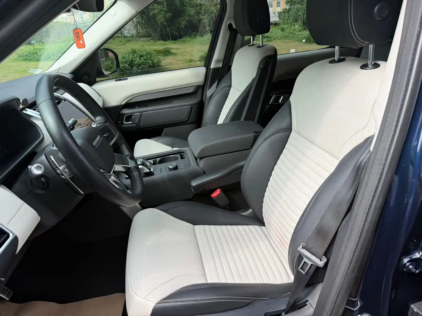 Land Rover Discovery 2021 360PS R-Dynamic S фото 8
