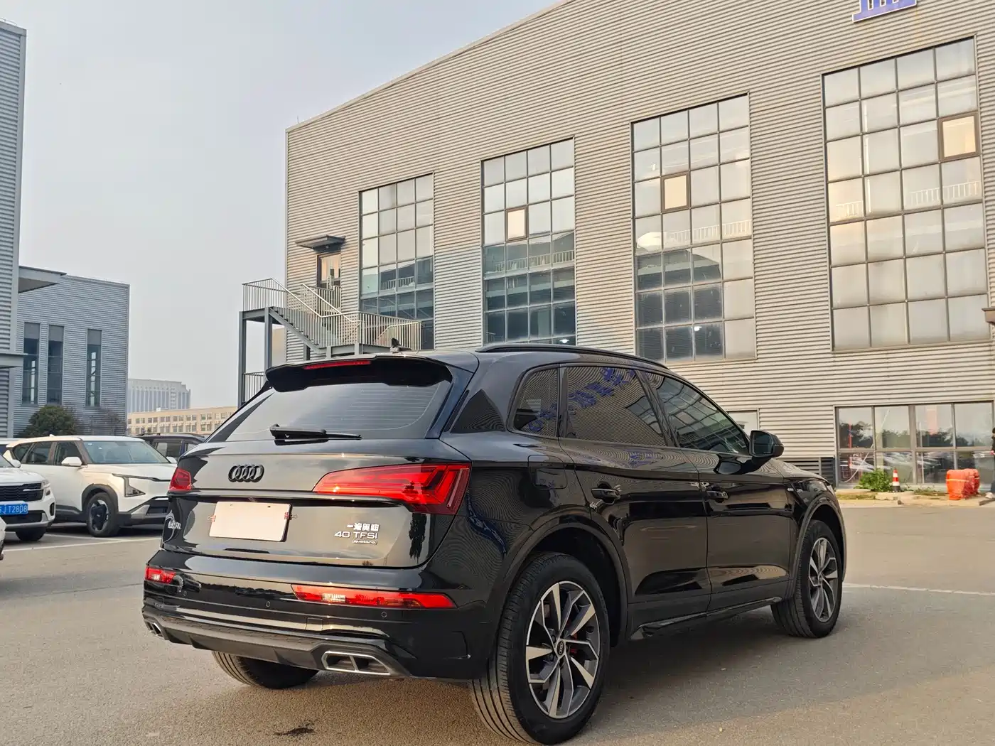 Audi Q5L 2024 Model 40 TFSI Luxury Dynamic фото 11