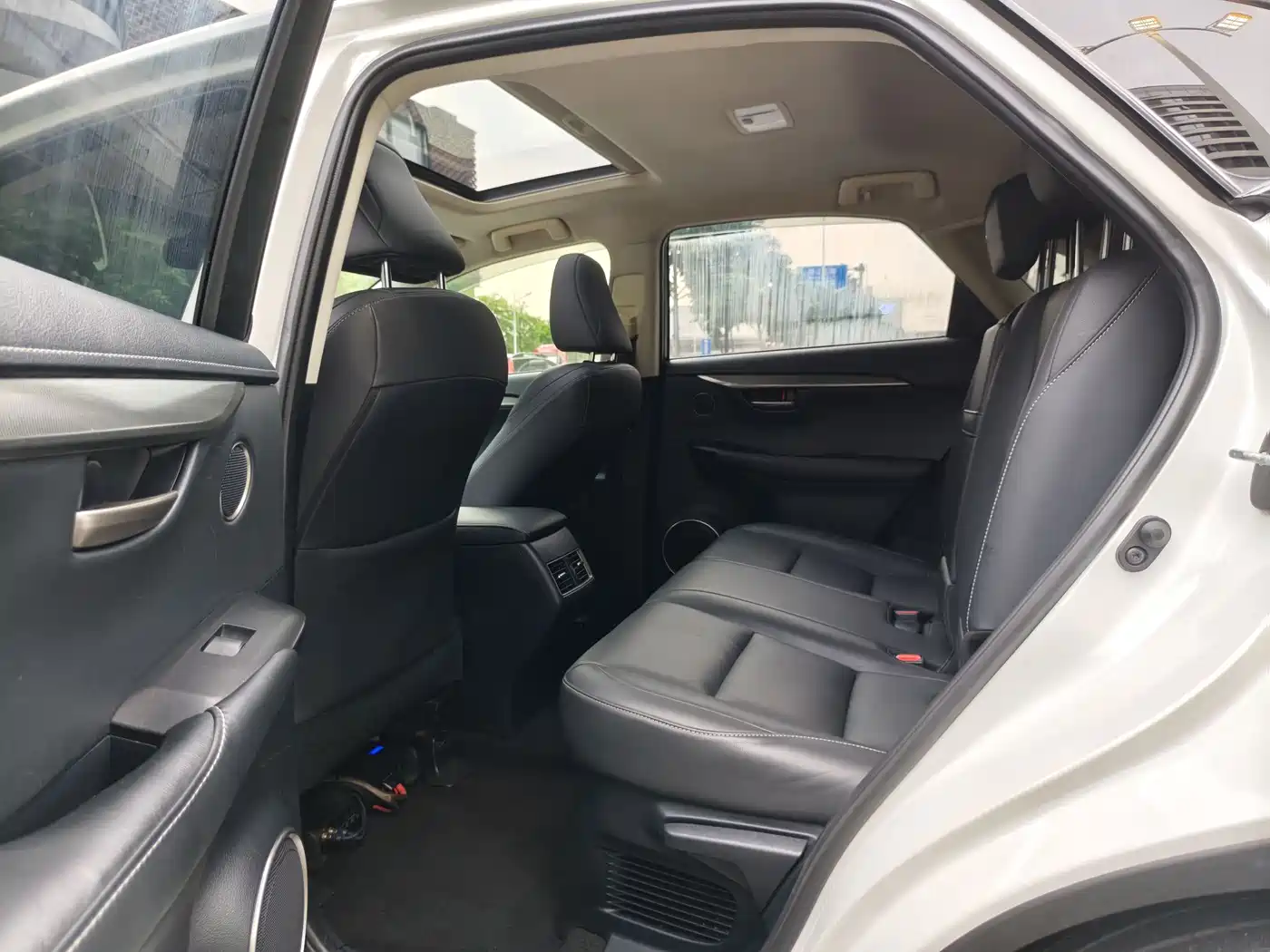 Lexus NX 2015 200t AWD F Sport фото 5