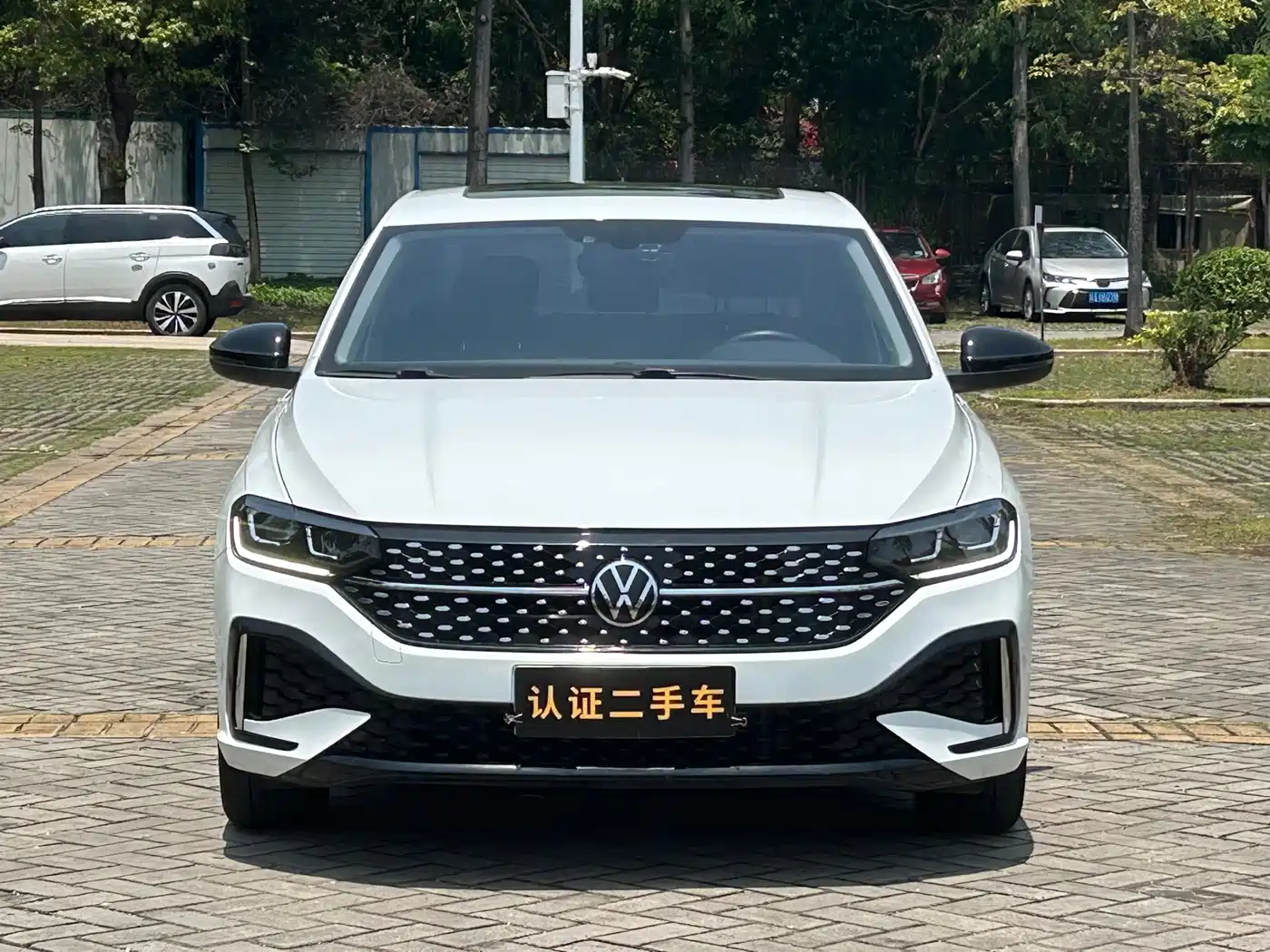 Volkswagen Lavida 2023 200TSI DSG Starlight Comfort Edition фото 2