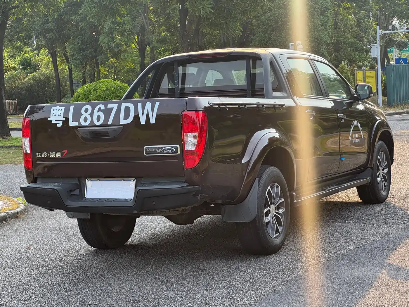 Jiangling Yuhu 7 2020 2020 Model 2.0T Diesel Manual 2WD Comfort Long Wheelbase China VI JX4D20A6L