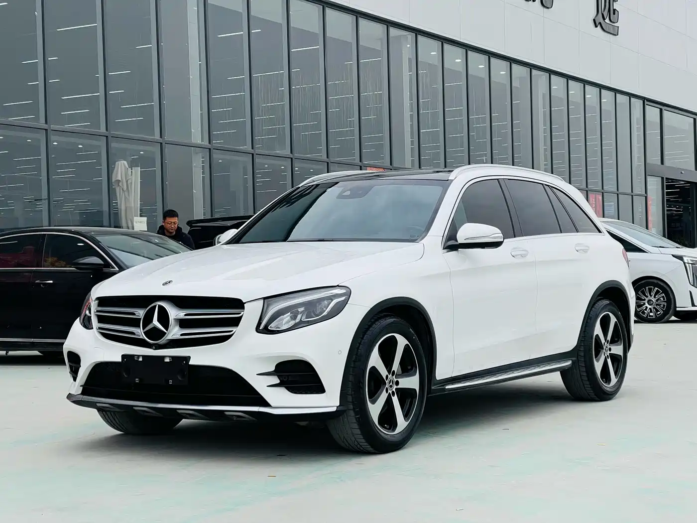 Mercedes-Benz GLC 2018 GLC 260 4MATIC Luxury