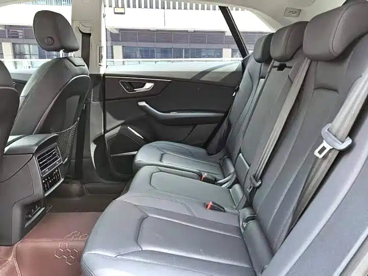 Audi Q8 2022 55 TFSI Luxury Dynamic фото 6