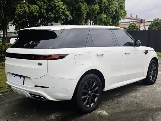 Land Rover Range Rover Sport 2024 2024 400PS Dynamic SE