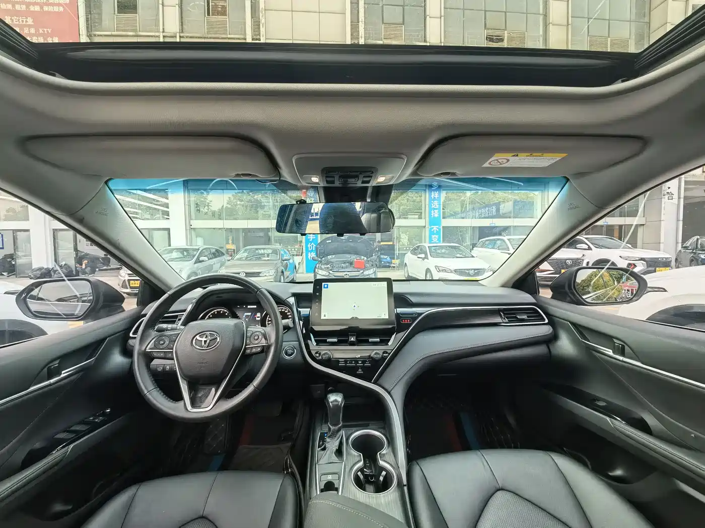 Toyota Camry 2021 2.0G Luxury Edition фото 9