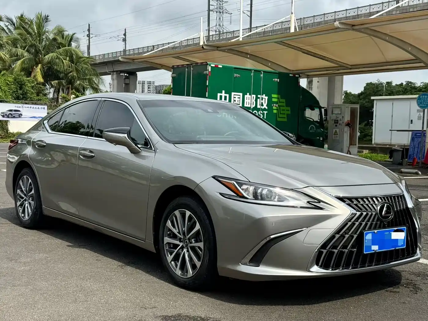 LEXUS ES