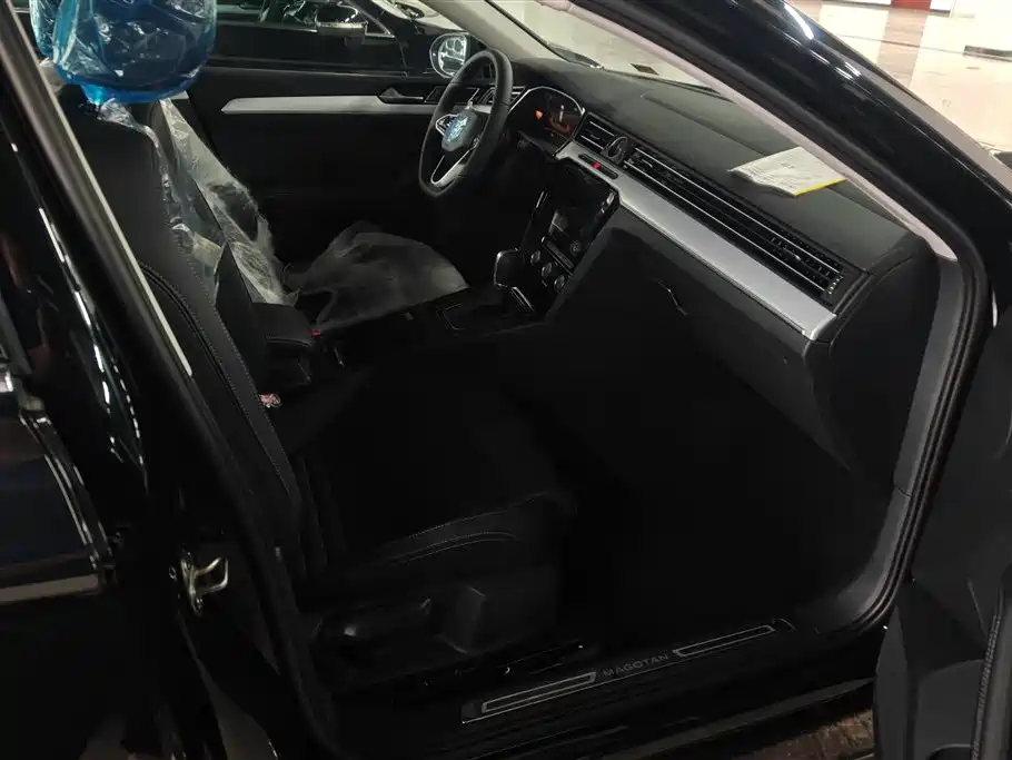 Volkswagen Magotan 2025 Popular Edition 280TSI DSG Comfort фото 8