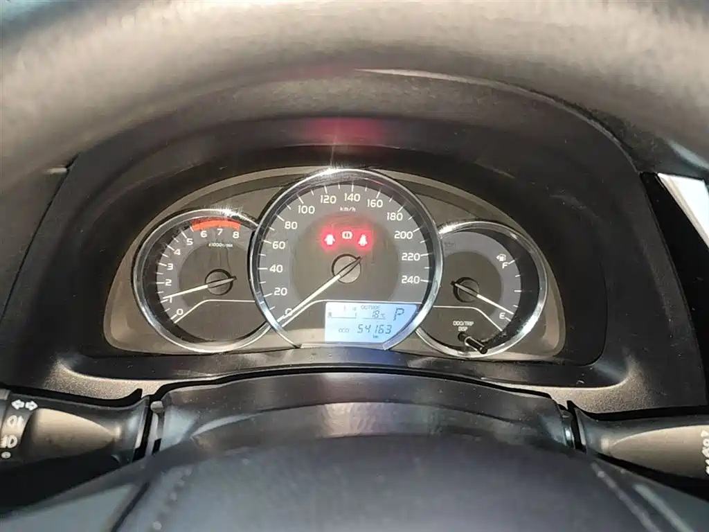 Toyota Levin 2017 Facelift 185T CVT Elite (China V) фото 12