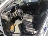 Photo 4 - Audi A4L