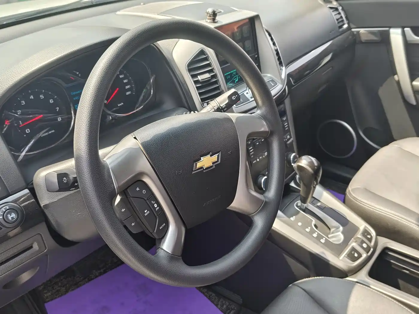 Chevrolet Captiva 2017 2.4L 2WD Luxury Edition 7-Seater фото 11