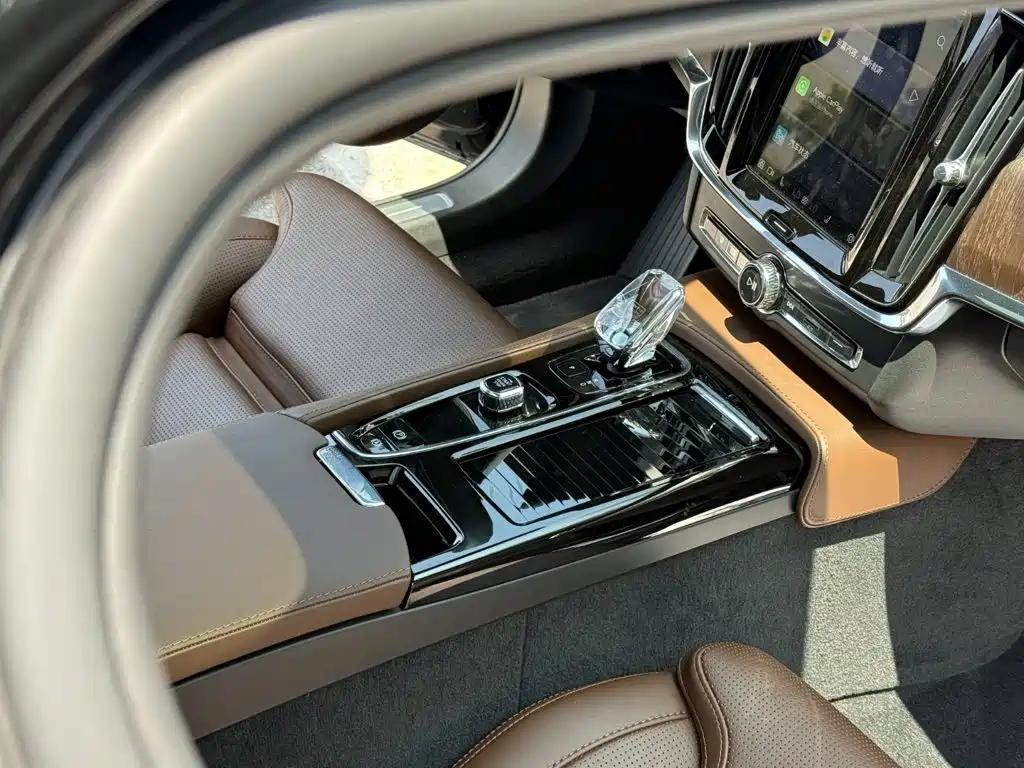 Volvo S90 Plug-in Hybrid 2024 2024 PHEV AWD Long Range Excellence Luxury Edition