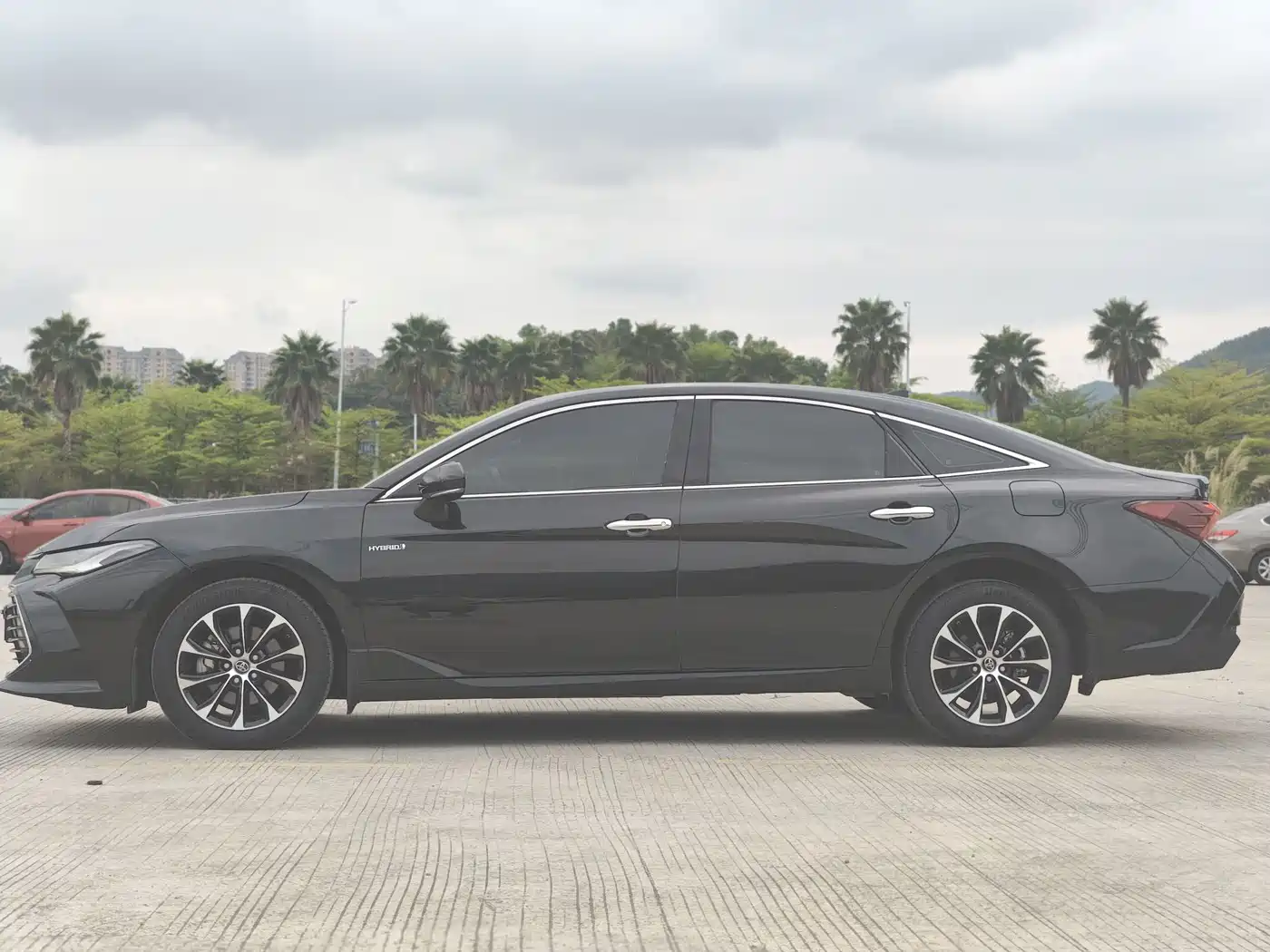 Toyota Avalon 2022 Hybrid 2.5L Luxury Edition фото 20