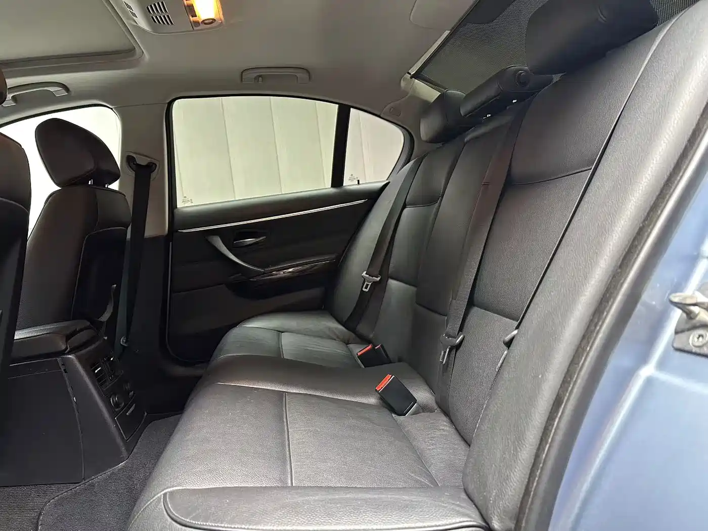 BMW 3 Series (Import) 2009 335i фото 9