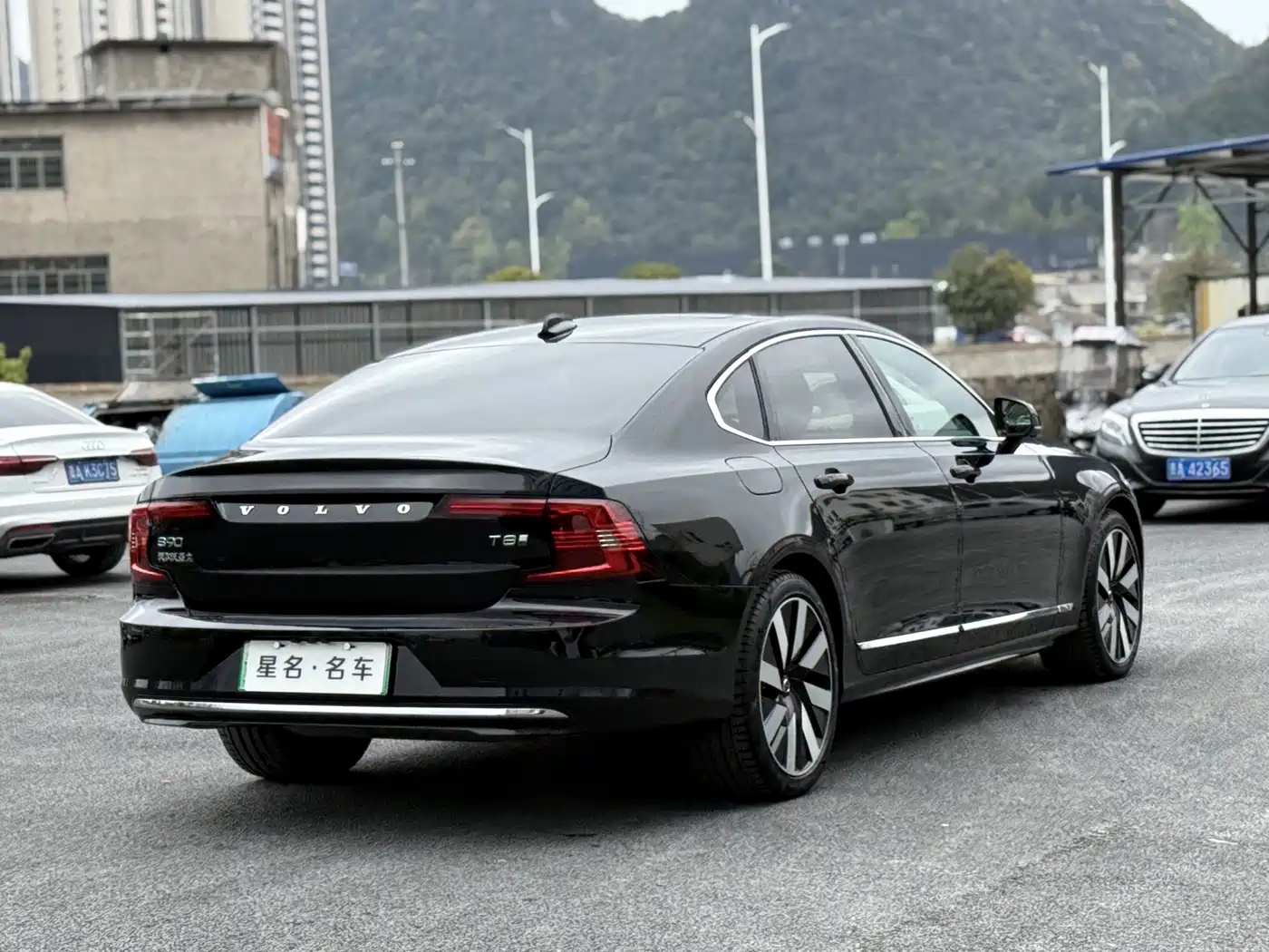 VOLVO S90 PLUG IN HYBRID