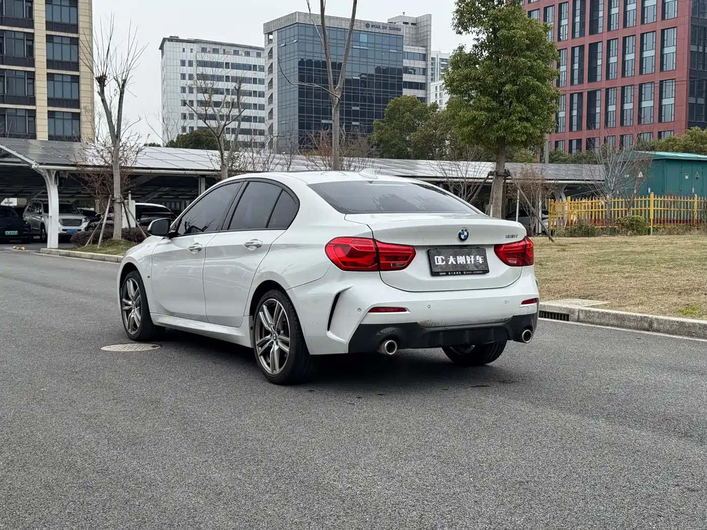 BMW 1 Series 2020 Model 125i Leading M Sport Package фото 6