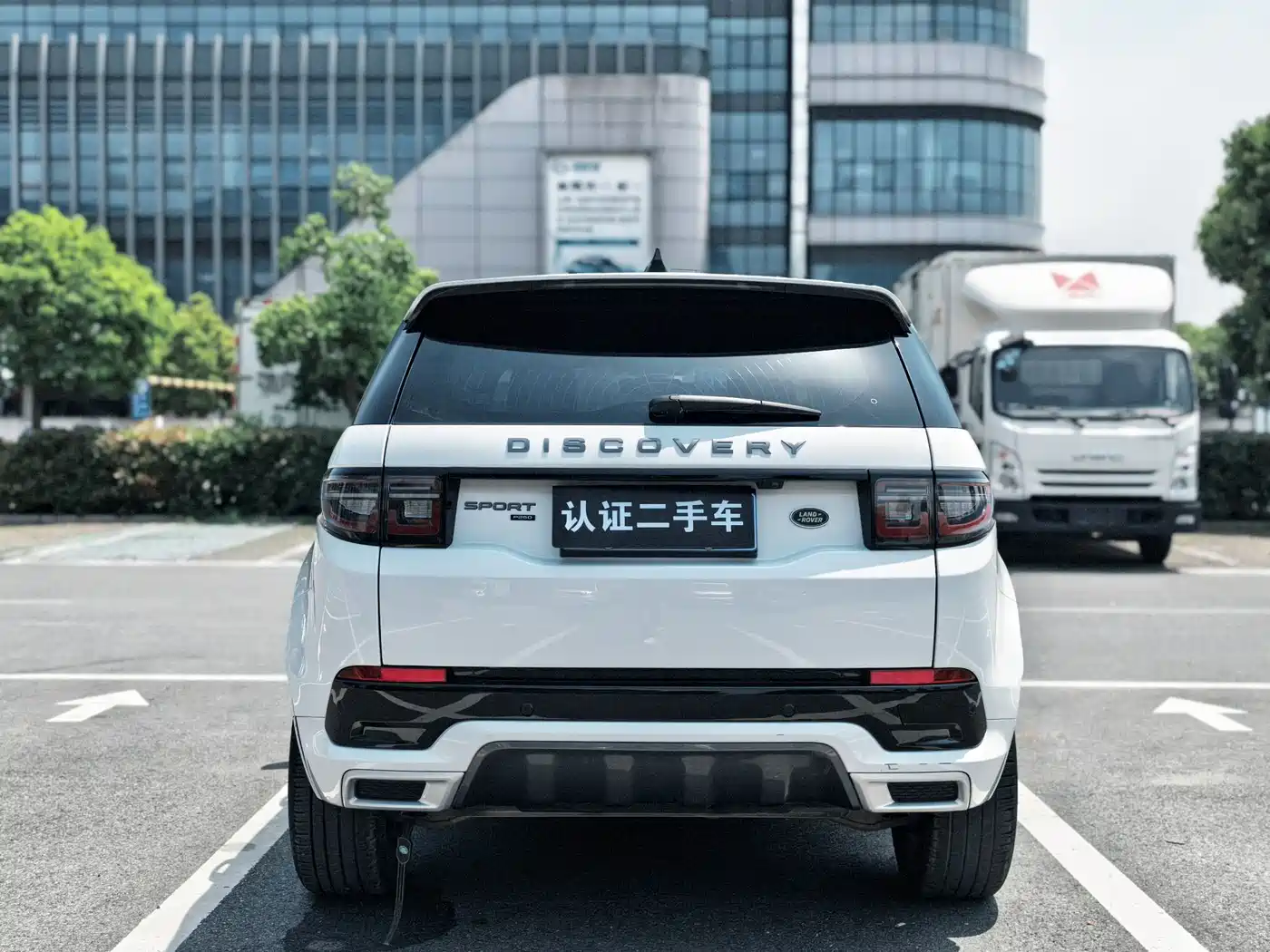 Land Rover Discovery Sport 2023 249PS R-Dynamic SE Performance Technology Version фото 5