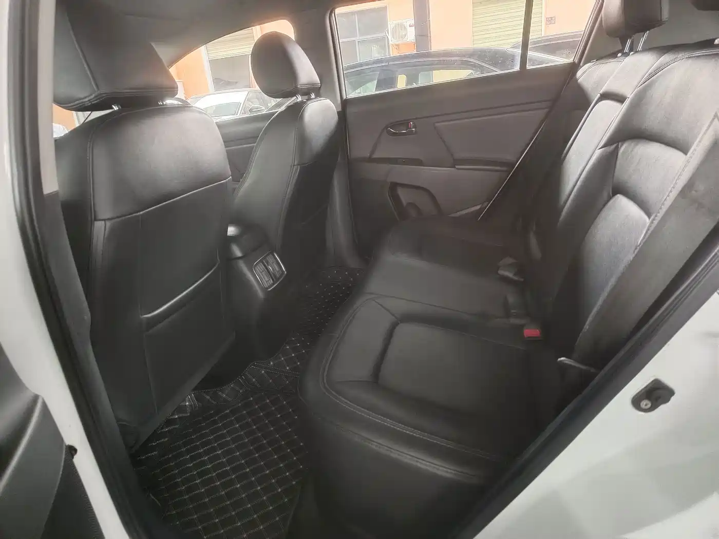Фото 7 - Kia Sportage