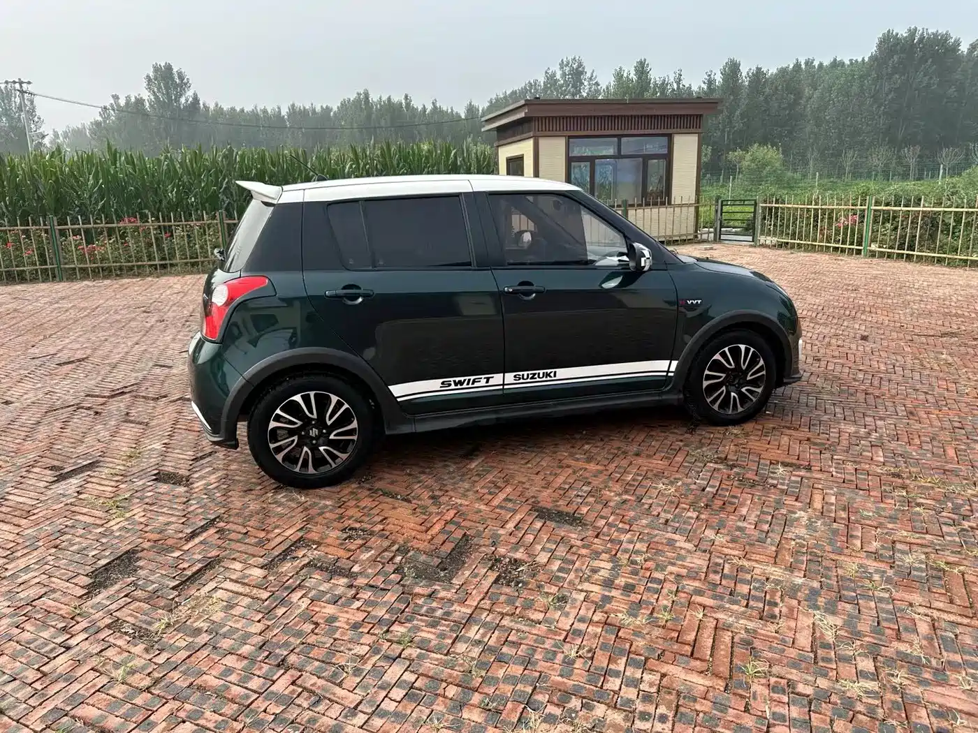 Suzuki Swift 2018 2016 1.5L Automatic Fashion Cool Edition