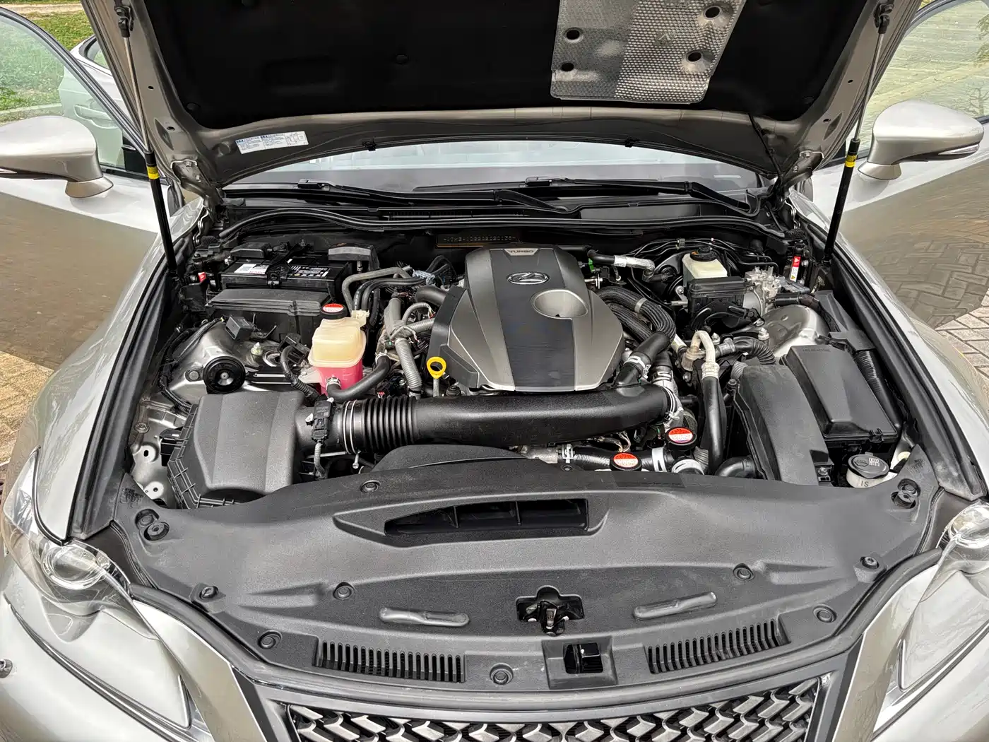Lexus IS 2015 200t F SPORT фото 11
