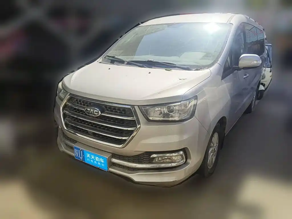Фото 1 - JAC Refine M4