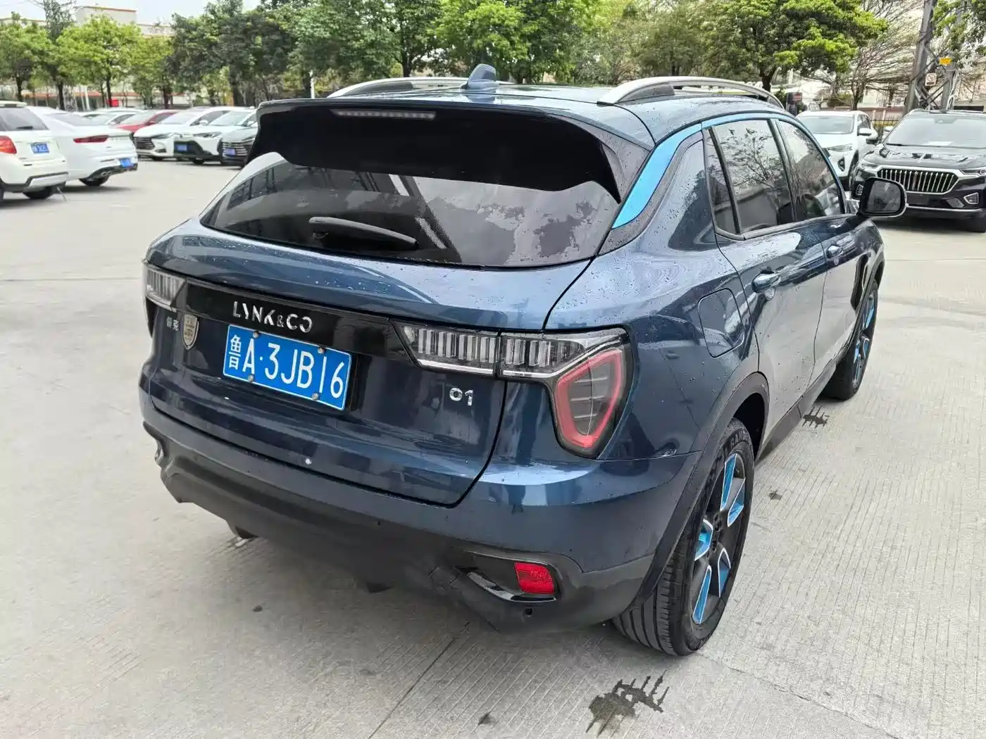 Lynk & Co 01 2017 2.0T 2WD Pro Version фото 4