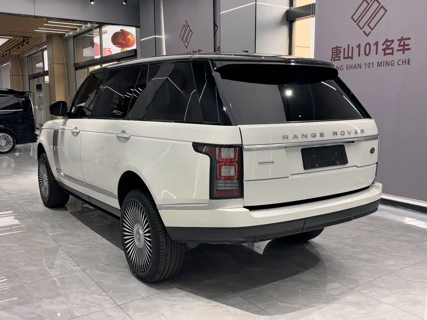Land Rover Range Rover 2016 5.0 SC V8 AB Ultimate Autobiography LWB фото 9