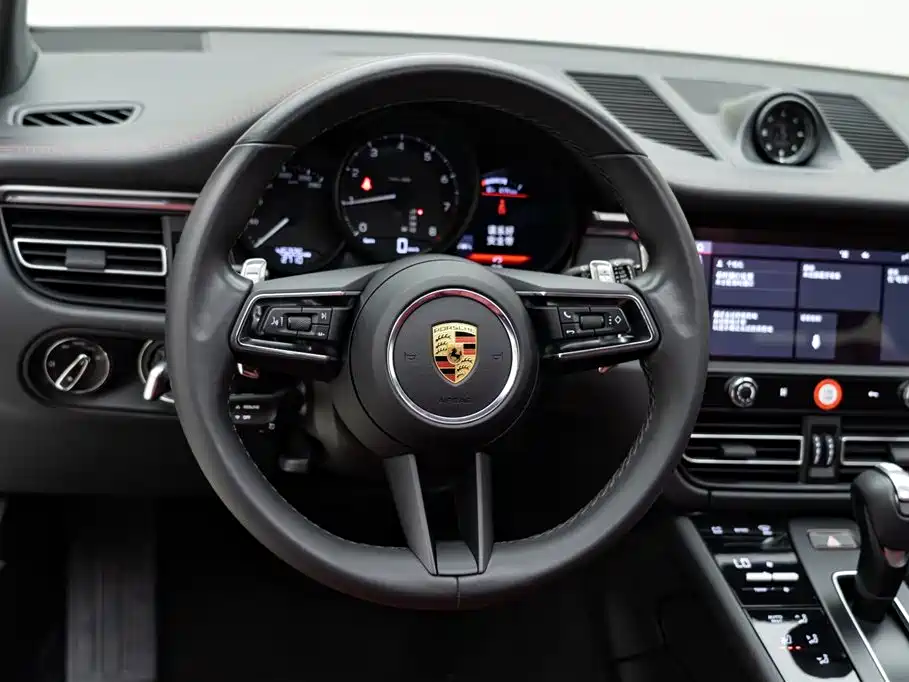 Porsche Macan 2022 Macan 2.0T фото 12