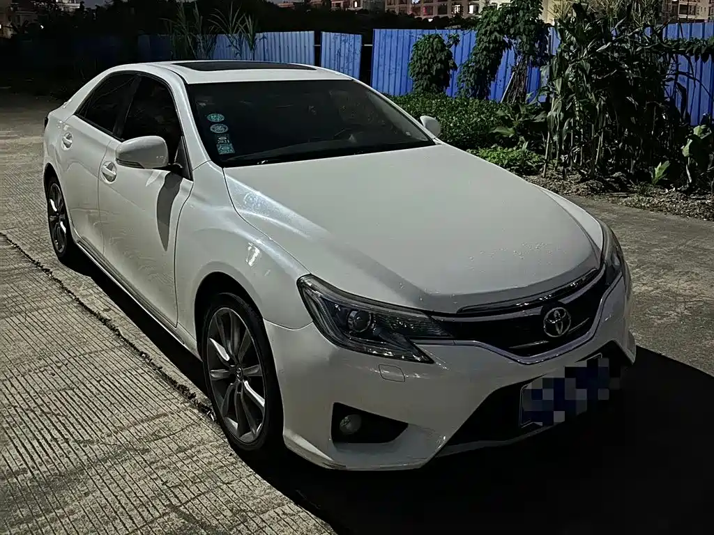 Toyota Reiz 2013 2.5V Premium Edition фото 8